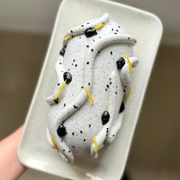 La Bûche Citron, Yuzu & Sésame noir